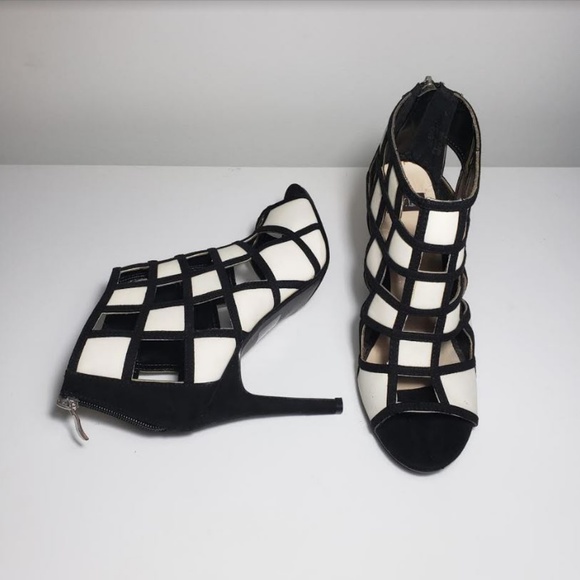 N.Y.L.A. Black and White Checkered Sexy Bootie/NEW - Picture 4 of 5